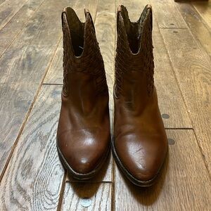 Women’s brown leather boots 8.5